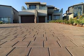 Best Driveway Pressure Washing  in Coral Gables, FL